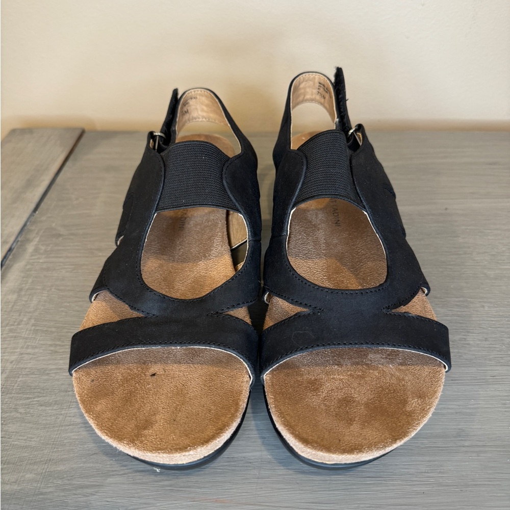 Adrienne Vittadini‎ Tesha sandal size 7 1/2